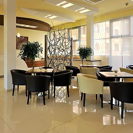 Melrose Apartments Братислава Экстерьер фото